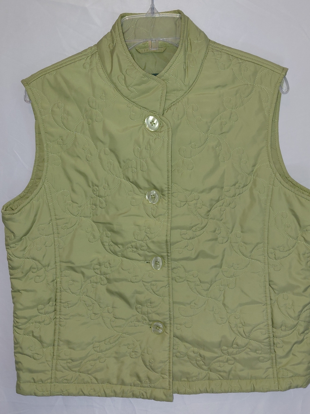 Cabela's Light Green Quilted Sleeveless Vest
